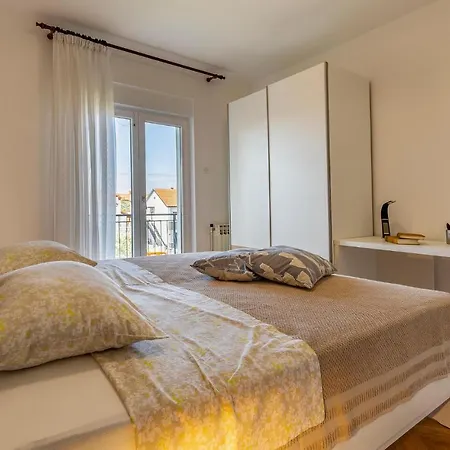 3 Bedroom Cozy In