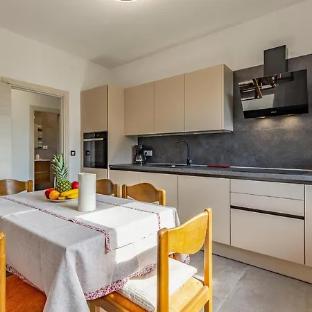 3 Bedroom Cozy In * 梅杜林