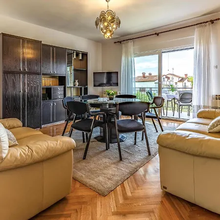 3 Bedroom Cozy In 公寓 梅杜林
